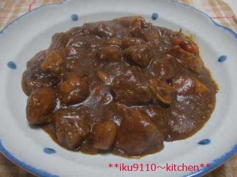 お肉を味わう大人の辛口カレー